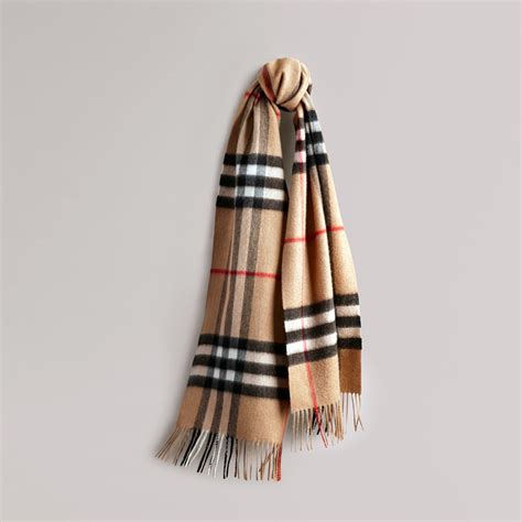 burberry skjerf dame|Burberry cashmere scarf.